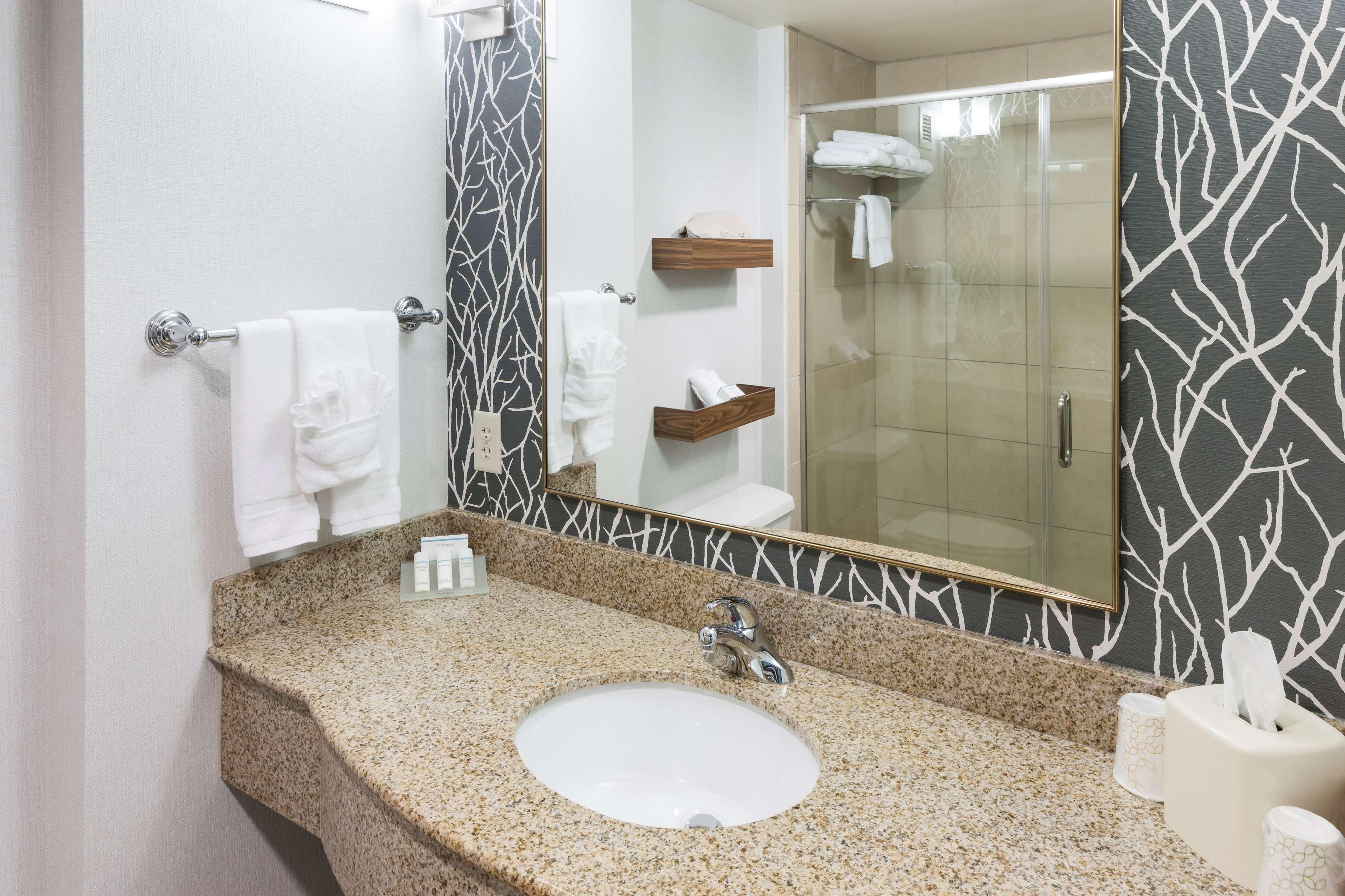 Hilton Garden Inn Austin North Bagian luar foto